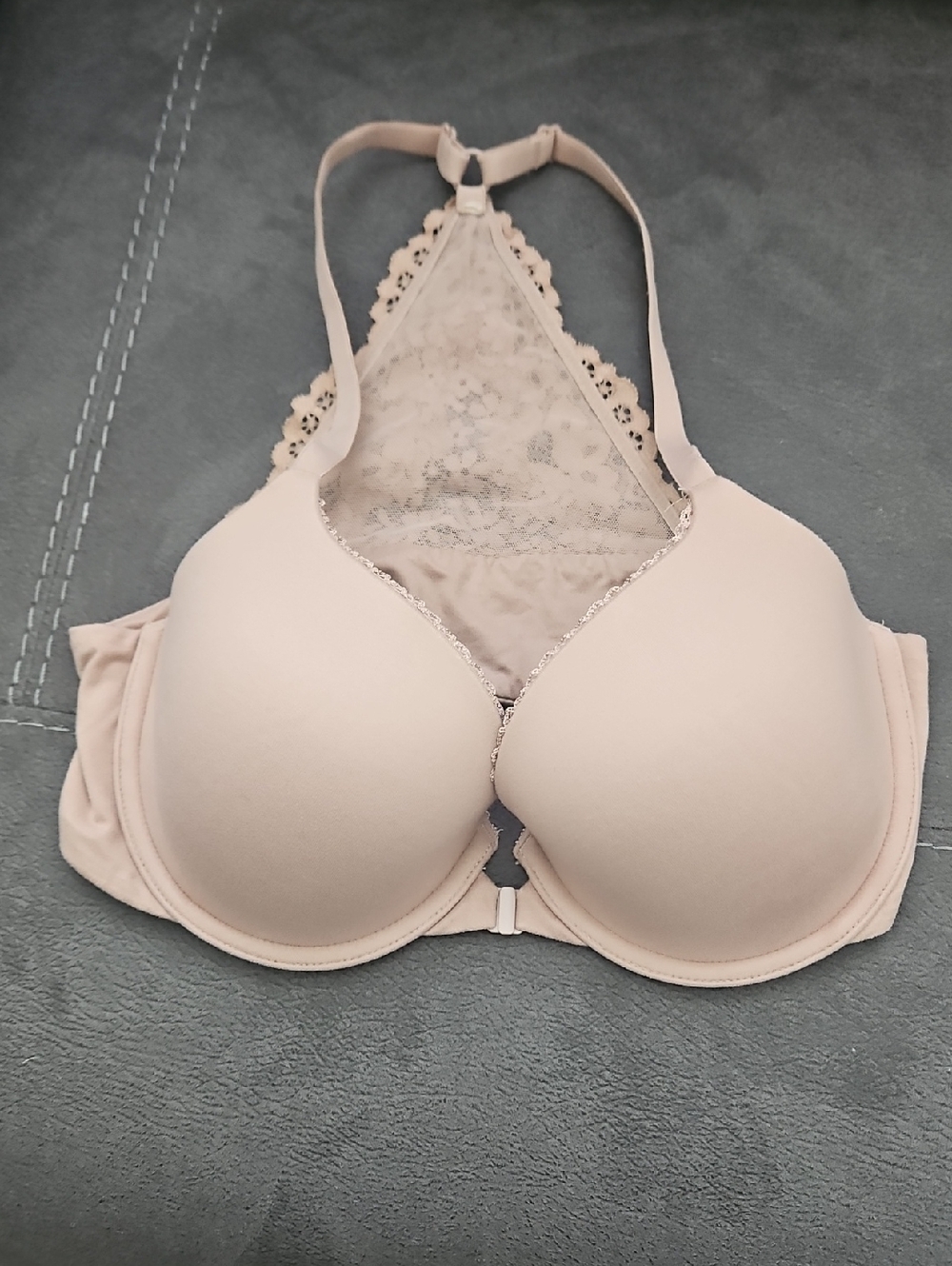 Victoria's Secret Front-Close Lace-Back Push-Up Bra in Nude